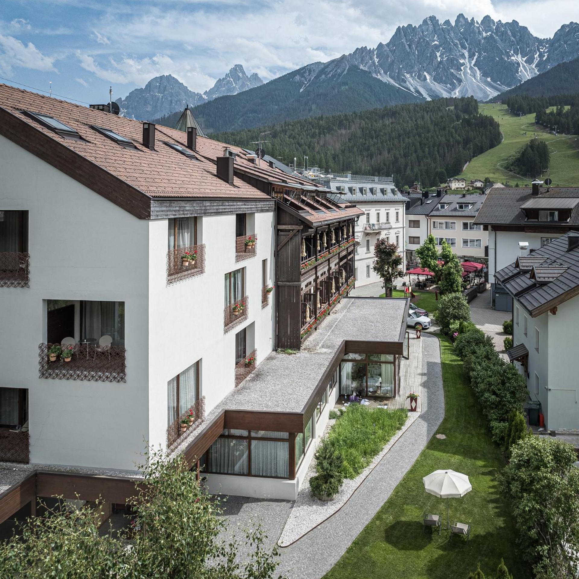 Il Tyrol Hotel San Candido Exterior photo