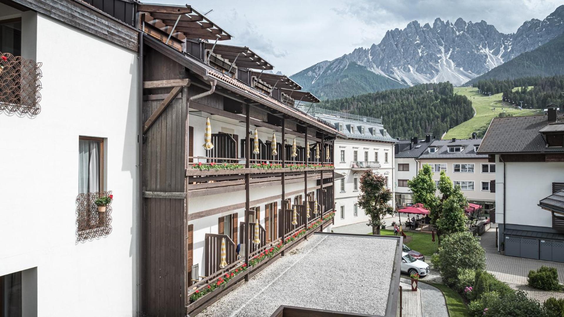 Il Tyrol Hotel San Candido Exterior photo